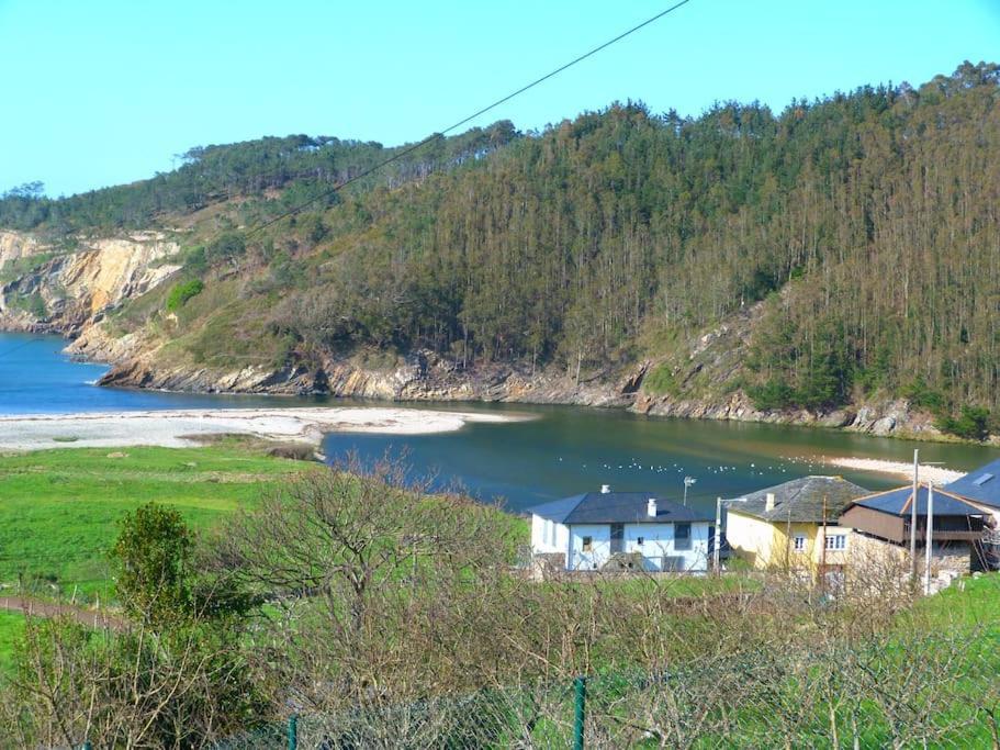 Casa Con Vistas Unicas A La Playa De Cueva, Asturias * Santiago Del Monte